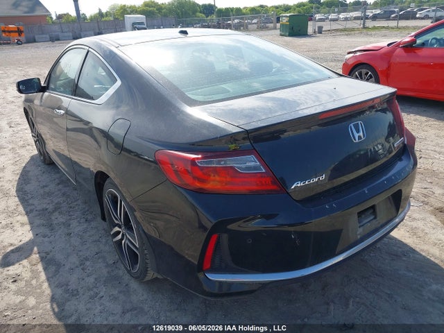 Продаж на аукціоні авто 2016 Honda Accord Touring, vin: 1HGCT1A05GA800159, номер лоту: 12619039