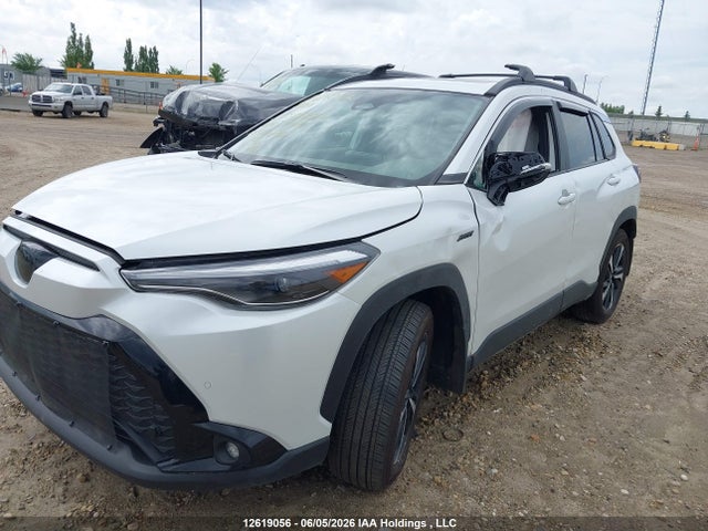 12619056 :رقم المزاد ، 7MUFBABG1SV077969 vin ، 2025 Toyota Corolla Cross Hybrid Xse مزاد بيع