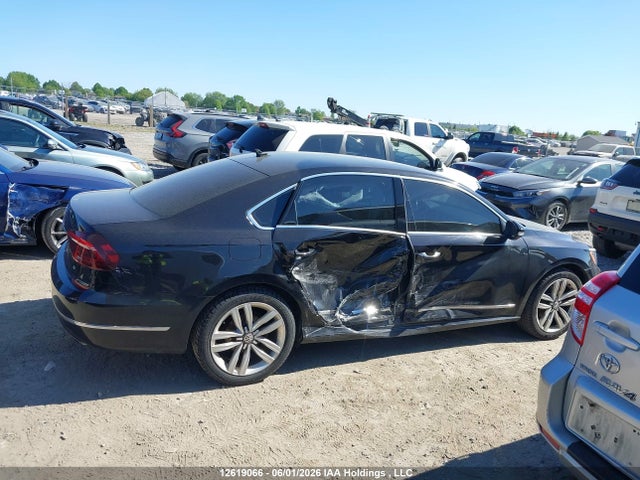12619066 :رقم المزاد ، 1VWCM7A34HC080302 vin ، 2017 Volkswagen Passat Sel Premium مزاد بيع