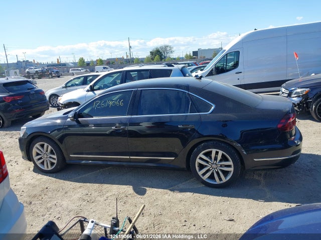 12619066 :رقم المزاد ، 1VWCM7A34HC080302 vin ، 2017 Volkswagen Passat Sel Premium مزاد بيع