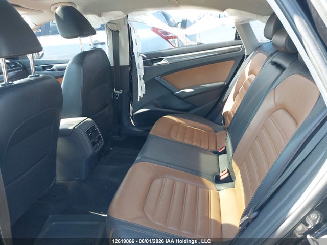 12619066 :رقم المزاد ، 1VWCM7A34HC080302 vin ، 2017 Volkswagen Passat Sel Premium مزاد بيع