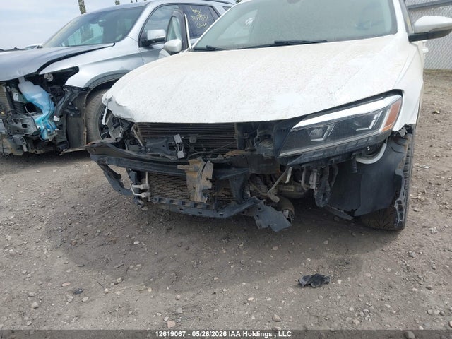 2020 Volkswagen Passat Execline მანქანა იყიდება აუქციონზე, vin: 1VWEA7A34LC006355, აუქციონის ნომერი: 12619067