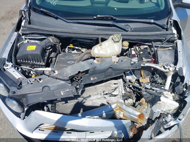 1G1JA5SH4F4215215 Chevrolet SONIC LS