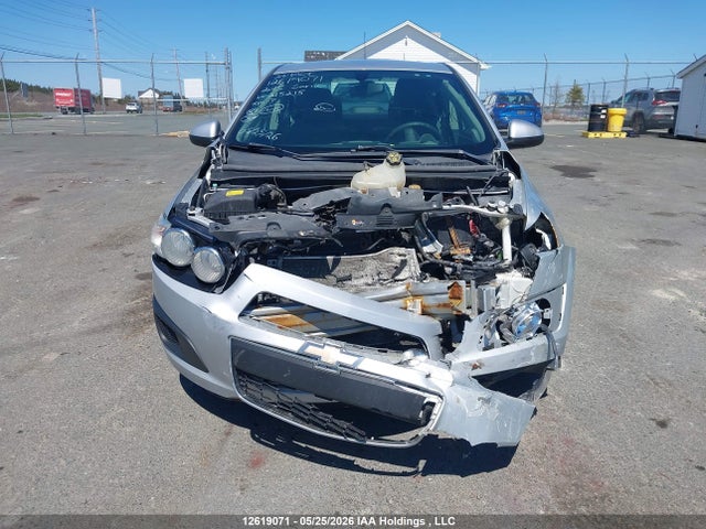 1G1JA5SH4F4215215 Chevrolet SONIC LS