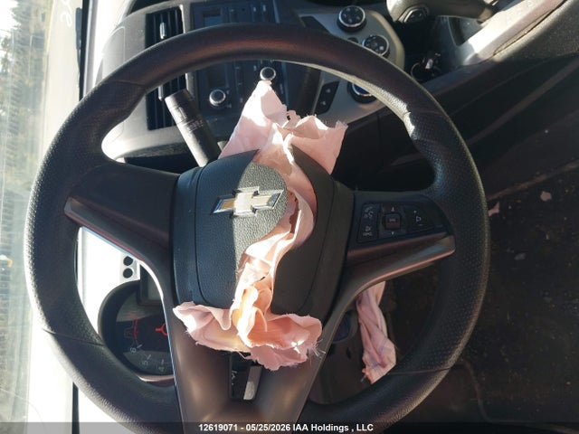 1G1JA5SH4F4215215 Chevrolet SONIC LS