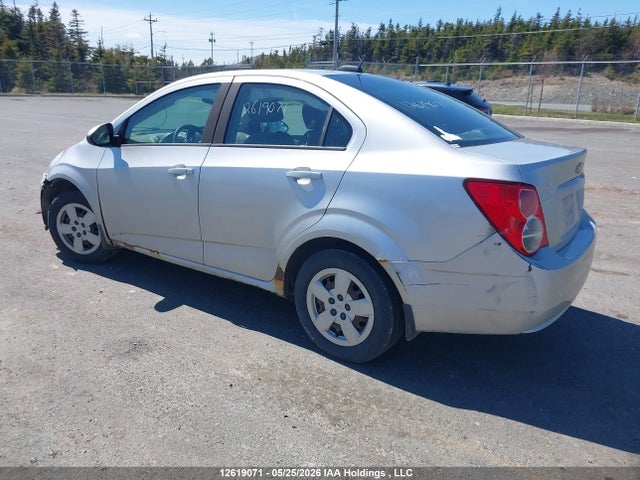 1G1JA5SH4F4215215 Chevrolet SONIC LS
