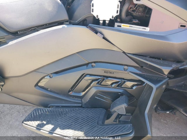12619072 :رقم المزاد ، 2BXNBDD22SV001248 vin ، 2025 Can-am Spyder Roadster Rt/rt Limited مزاد بيع