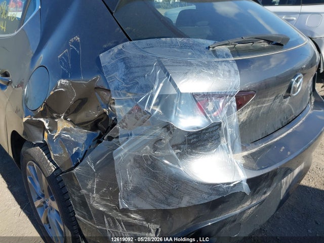 12619092 :رقم المزاد ، JM1BPALLXN1512141 vin ، 2022 Mazda 3 Preferred مزاد بيع