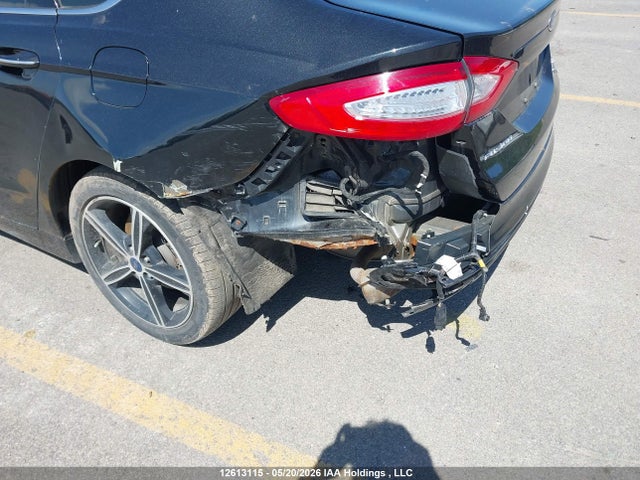 12613115 :رقم المزاد ، 3FA6P0T93FR250024 vin ، 2015 Ford Fusion Se مزاد بيع