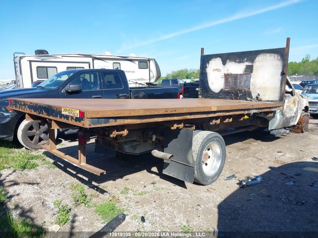 Ford F550 Super Duty 2015 1FDUF5GY7FEA65475 Image 4