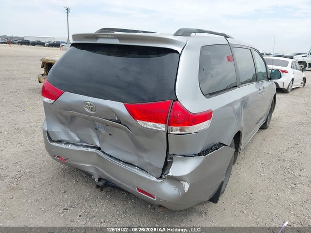 2011 Toyota Sienna Le V6 მანქანა იყიდება აუქციონზე, vin: 5TDKK3DC5BS141350, აუქციონის ნომერი: 12619132