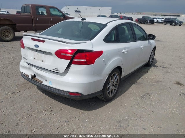 Ford FOCUS SE 2015 1FADP3F28FL309512 Image 4