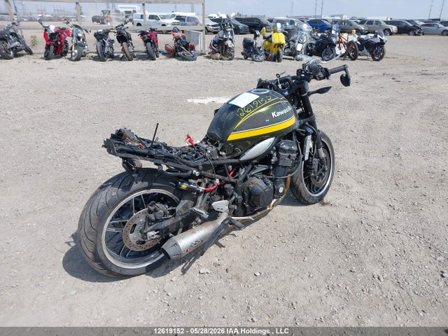 JKAZR2C11LA038911 Kawasaki Zr900 R
