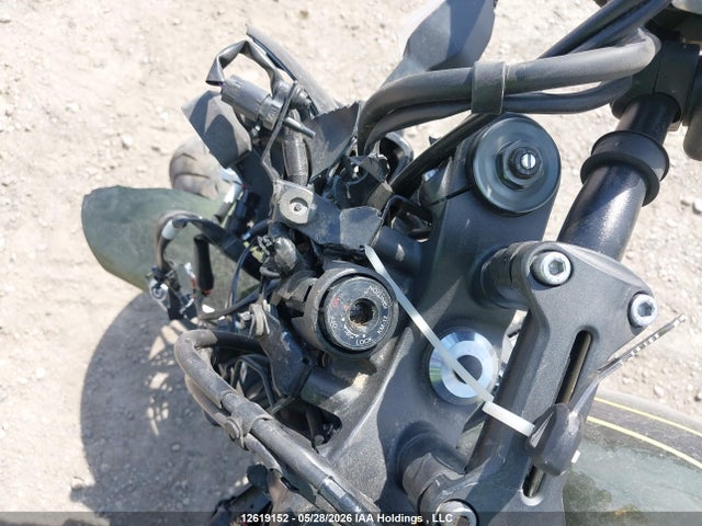 JKAZR2C11LA038911 Kawasaki Zr900 R