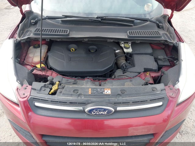 1FMCU9G92FUC16276 Ford ESCAPE SE