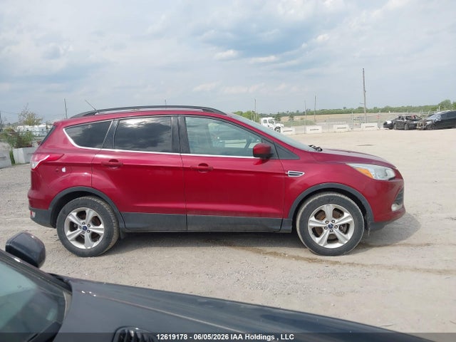 1FMCU9G92FUC16276 Ford ESCAPE SE