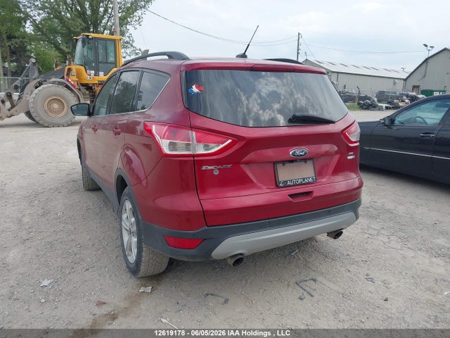 1FMCU9G92FUC16276 Ford ESCAPE SE