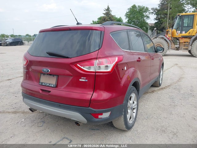 1FMCU9G92FUC16276 Ford ESCAPE SE