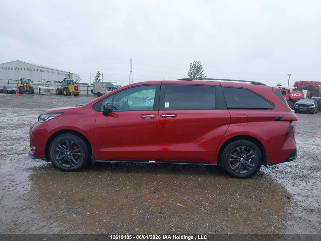 2025 Toyota Sienna Le/xse/limited/platinum მანქანა იყიდება აუქციონზე, vin: 5TDGSKFC9SS158827, აუქციონის ნომერი: 12619185