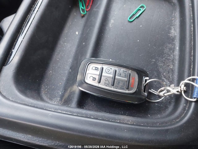 12619198 :رقم المزاد ، 2C4RC3FG8NR216566 vin ، 2022 Chrysler Pacifica Touring مزاد بيع