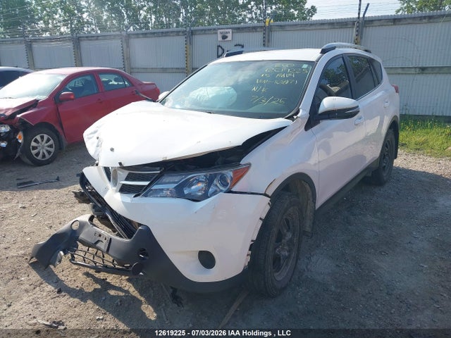 Toyota RAV4 LE 2015 2T3ZFREV5FW168171 Image 2