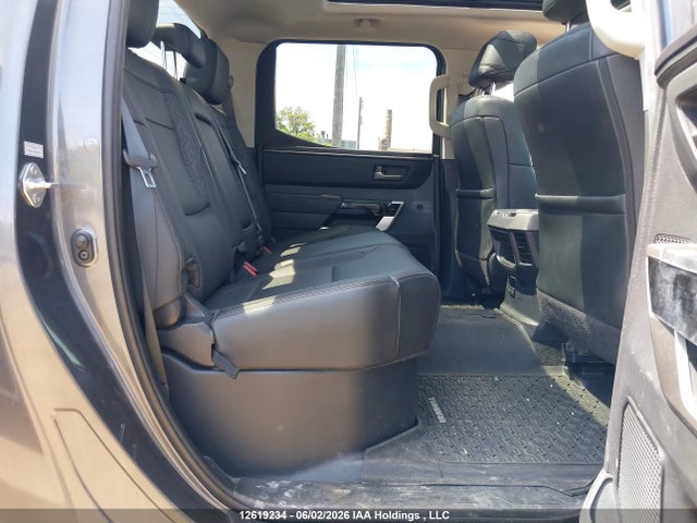Продажа на аукционе авто 2023 Toyota Tundra Limited, vin: 5TFJA5DB8PX096830, номер лота: 12619234