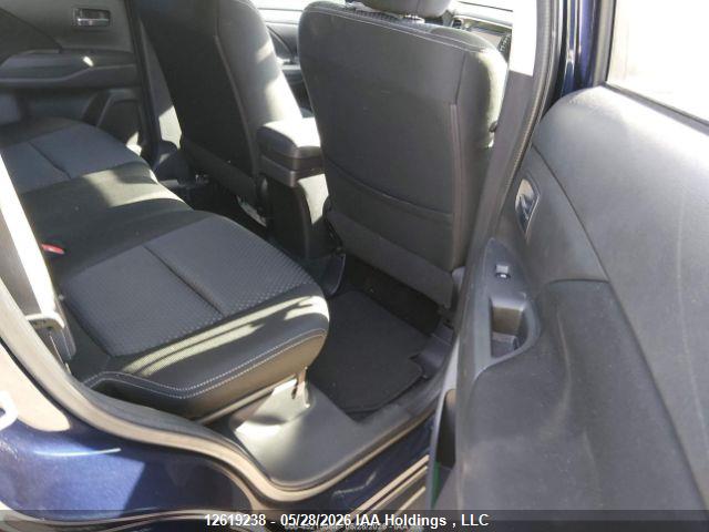 2017 Mitsubishi Outlander Es მანქანა იყიდება აუქციონზე, vin: JA4AZ2A37HZ017989, აუქციონის ნომერი: 12619238