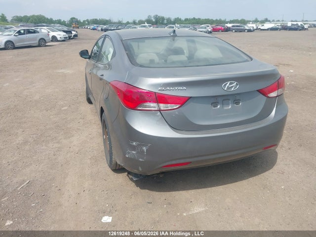 2013 Hyundai Elantra Gl მანქანა იყიდება აუქციონზე, vin: 5NPDH4AE7DH315687, აუქციონის ნომერი: 12619248