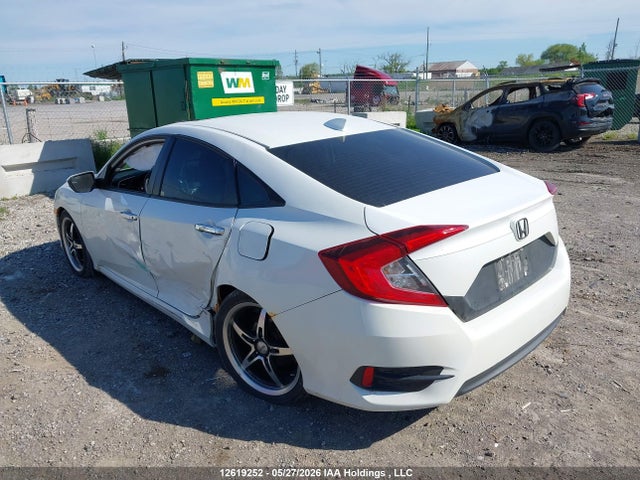 2016 Honda Civic Touring მანქანა იყიდება აუქციონზე, vin: 2HGFC1F93GH104762, აუქციონის ნომერი: 12619252