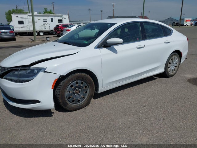 Chrysler 200 LX 2016 1C3CCCFB8GN122749 Image 2