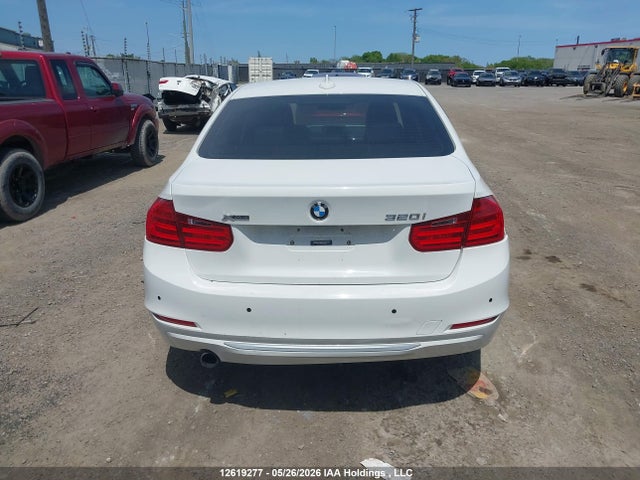 2013 Bmw 320 I Xdrive მანქანა იყიდება აუქციონზე, vin: WBA3C3C59DF979790, აუქციონის ნომერი: 12619277