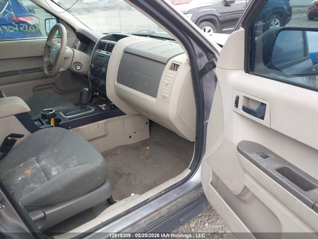 2008 Ford Escape Xls მანქანა იყიდება აუქციონზე, vin: 1FMCU02Z28KD82590, აუქციონის ნომერი: 12619309