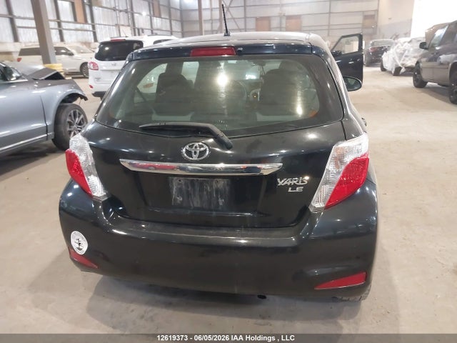 12619373 :رقم المزاد ، JTDKTUD34DD564874 vin ، 2013 Toyota Yaris مزاد بيع