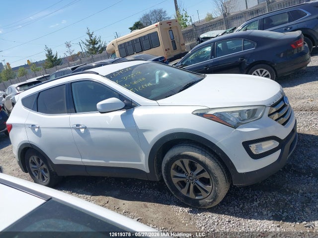2016 Hyundai Santa Fe Sport 2.4 Premium მანქანა იყიდება აუქციონზე, vin: 5XYZU3LB1GG325528, აუქციონის ნომერი: 12619378