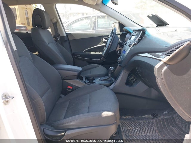 2016 Hyundai Santa Fe Sport 2.4 Premium მანქანა იყიდება აუქციონზე, vin: 5XYZU3LB1GG325528, აუქციონის ნომერი: 12619378