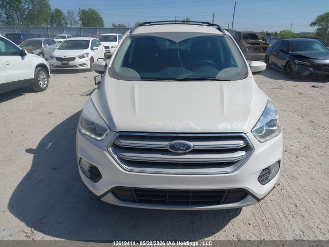 Продажа на аукционе авто 2018 Ford Escape, vin: 1FMCU9HD8JUB57360, номер лота: 12619414