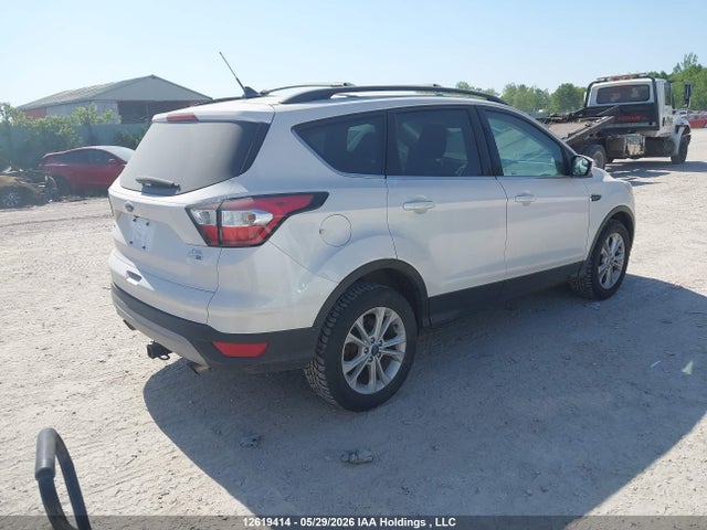 Продажа на аукционе авто 2018 Ford Escape, vin: 1FMCU9HD8JUB57360, номер лота: 12619414