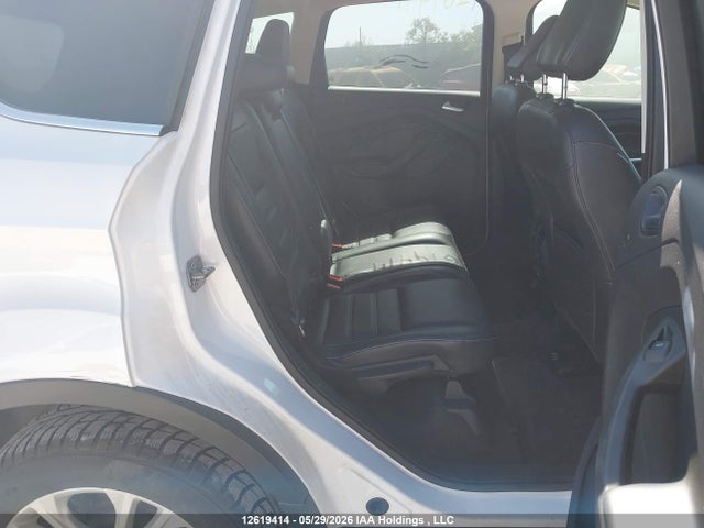Продажа на аукционе авто 2018 Ford Escape, vin: 1FMCU9HD8JUB57360, номер лота: 12619414