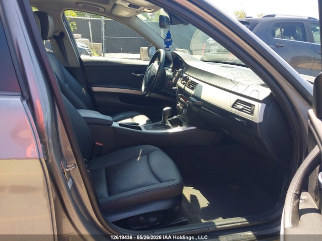 12619436 :رقم المزاد ، WBAPG7C50BA795653 vin ، 2011 Bmw 323i مزاد بيع