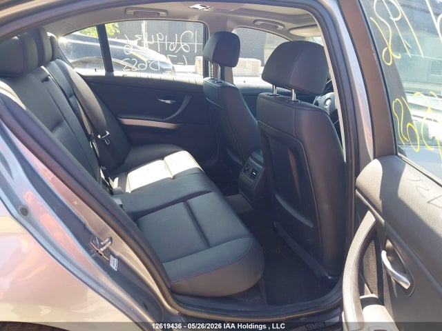 12619436 :رقم المزاد ، WBAPG7C50BA795653 vin ، 2011 Bmw 323i مزاد بيع