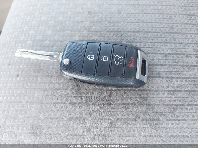 KNDMA5C10G6106701 KIA Sedona L