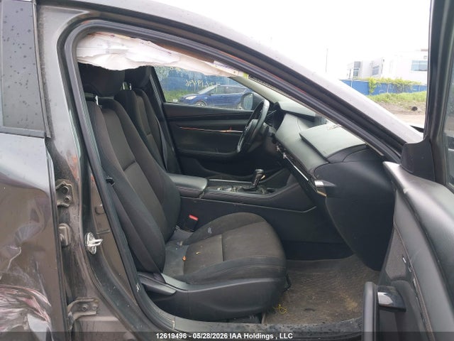 Продажа на аукционе авто 2019 Mazda Mazda3, vin: 3MZBPADM2KM101481, номер лота: 12619496