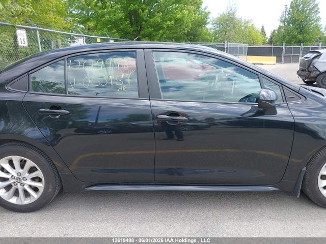 5YFBPRBE9LP053954 Toyota COROLLA LE
