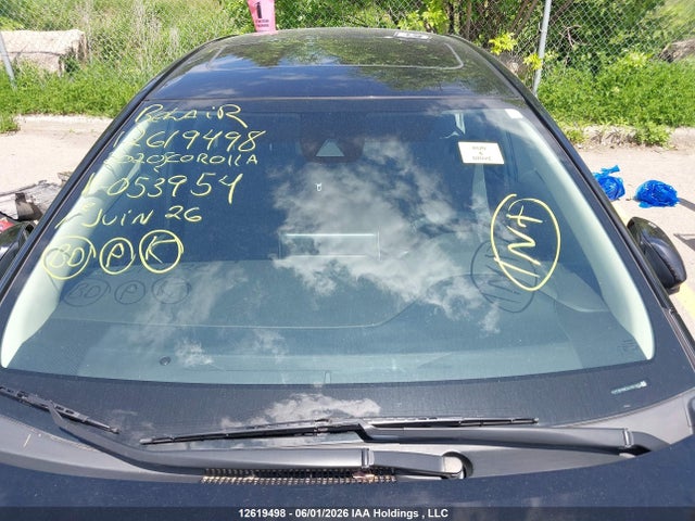 5YFBPRBE9LP053954 Toyota COROLLA LE