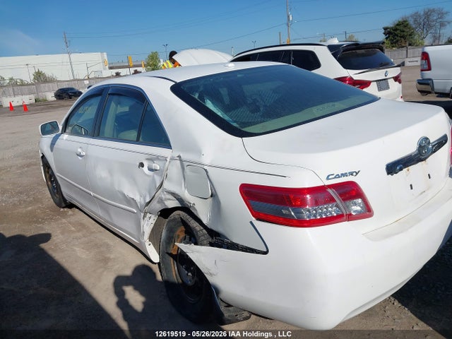 12619519 :رقم المزاد ، 4T1BF3EK7BU602050 vin ، 2011 Toyota Camry Se/le/xle مزاد بيع
