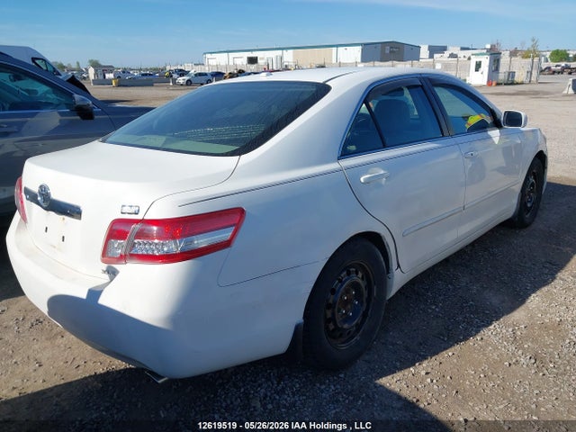 12619519 :رقم المزاد ، 4T1BF3EK7BU602050 vin ، 2011 Toyota Camry Se/le/xle مزاد بيع