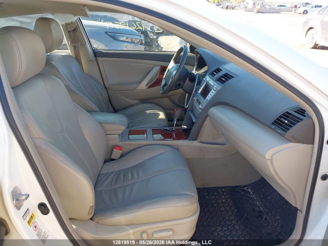 12619519 :رقم المزاد ، 4T1BF3EK7BU602050 vin ، 2011 Toyota Camry Se/le/xle مزاد بيع