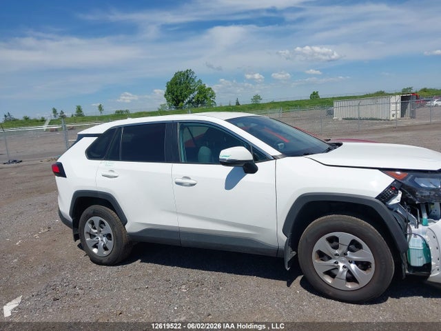 2T3Z1RFV8NC200768 Toyota RAV4 LE