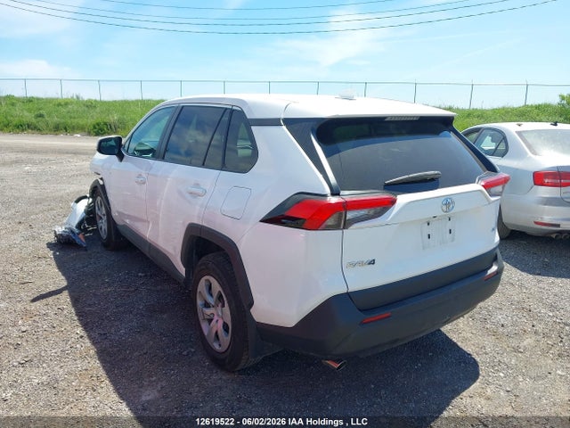 2T3Z1RFV8NC200768 Toyota RAV4 LE