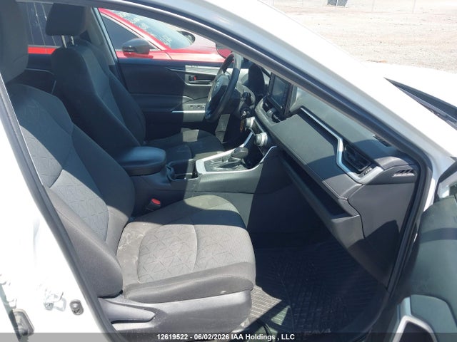 2T3Z1RFV8NC200768 Toyota RAV4 LE